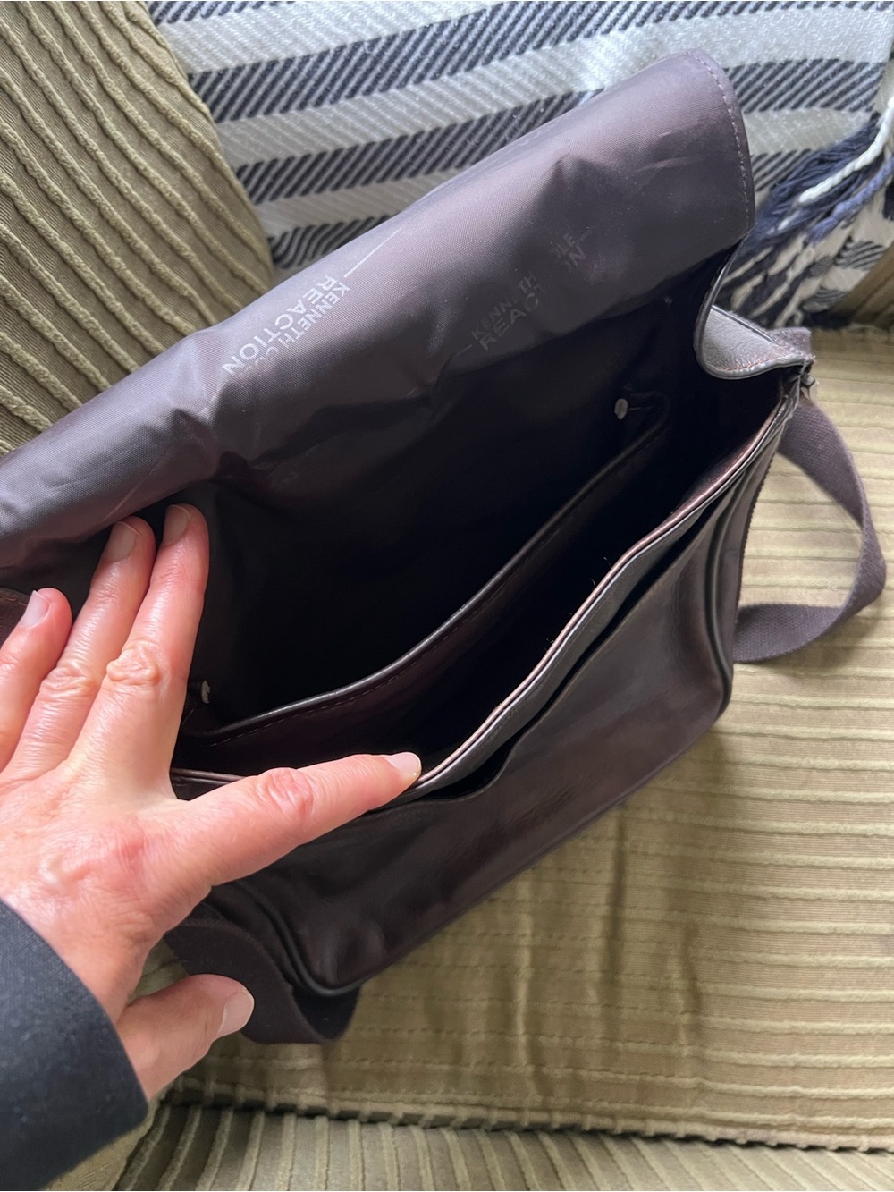 Genuine Leather Messenger Bag Kenneth Cole Reaction Dark Brown Adjustable Strap - Picture 9 of 15